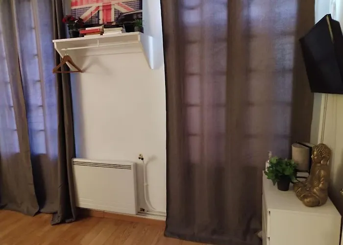 Rue De La Sante Apartment *